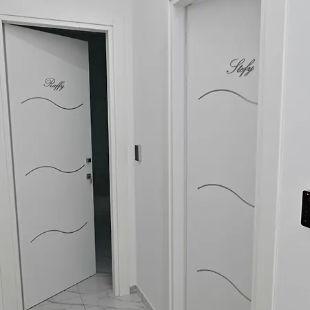 Bebsantaniellohouse1 3*