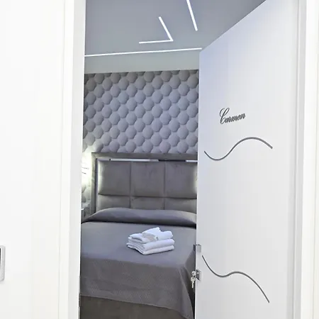 Bebsantaniellohouse1 * Naples