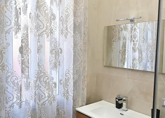 Bebsantaniellohouse1 Alojamento de Acomodação e Pequeno-almoço Nápoles