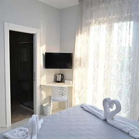 Bebsantaniellohouse1 3*