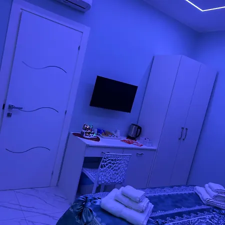 Bebsantaniellohouse1 Neapol