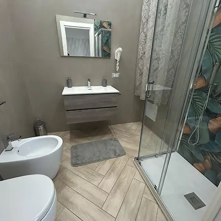 Bebsantaniellohouse1 3* Neapol