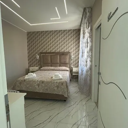 Bebsantaniellohouse1 3* Neapol